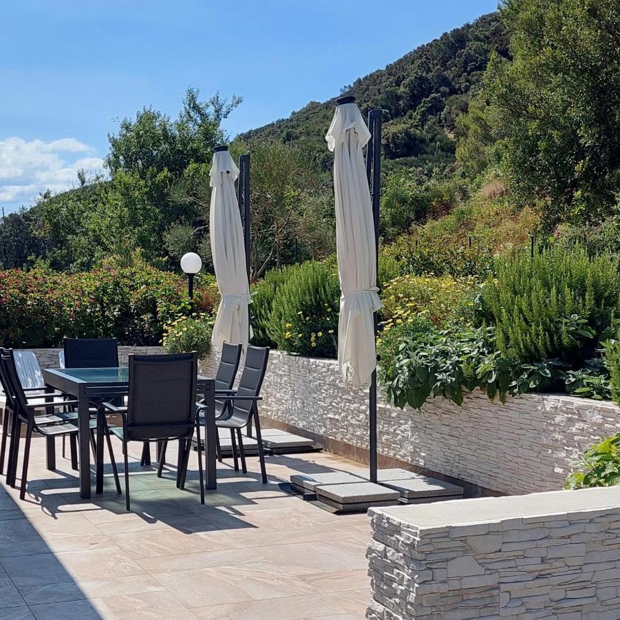 Holiday Apartments Cecilija Супетарска Драга Екстериор снимка