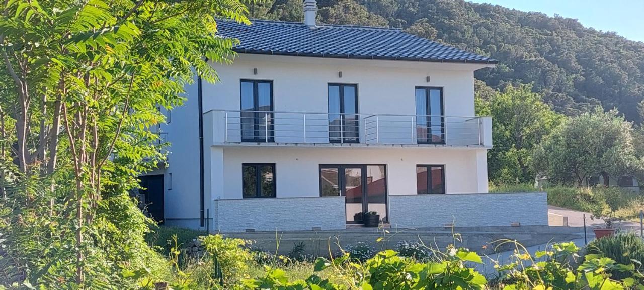 Holiday Apartments Cecilija Супетарска Драга Екстериор снимка
