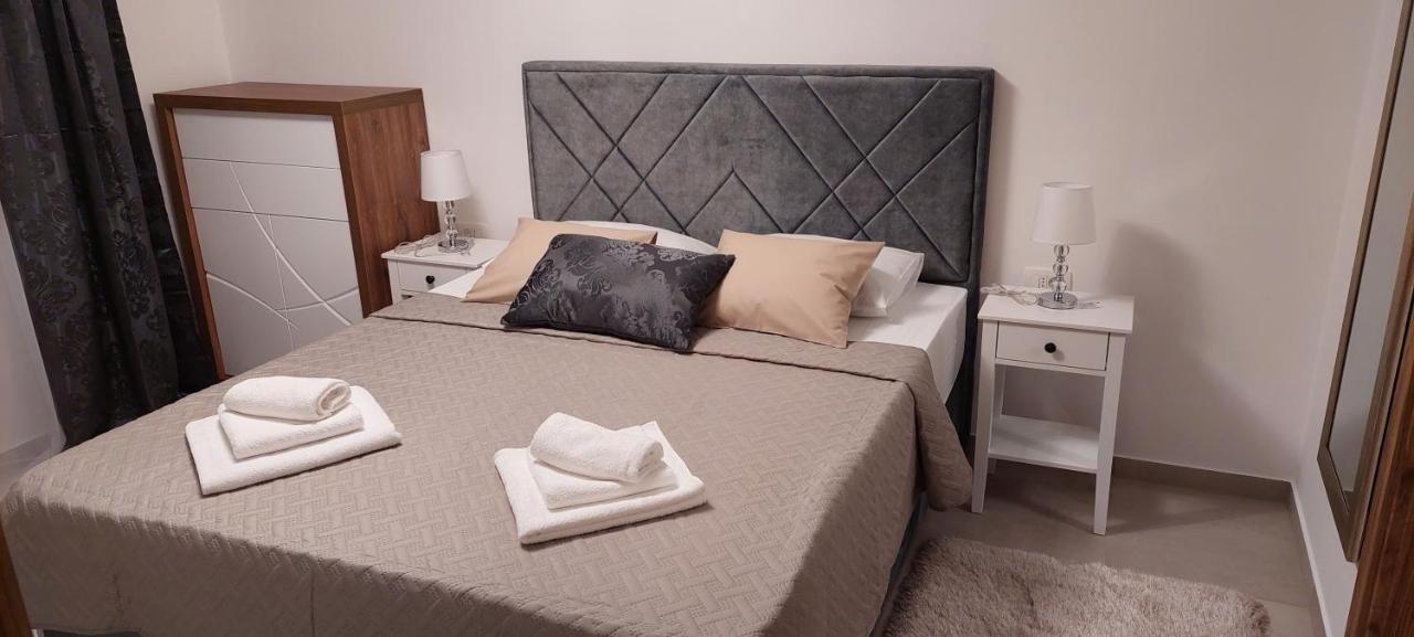 Holiday Apartments Cecilija Супетарска Драга Екстериор снимка