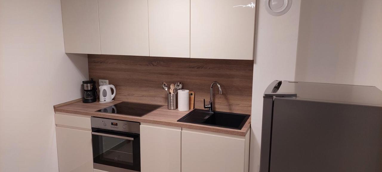 Holiday Apartments Cecilija Супетарска Драга Екстериор снимка