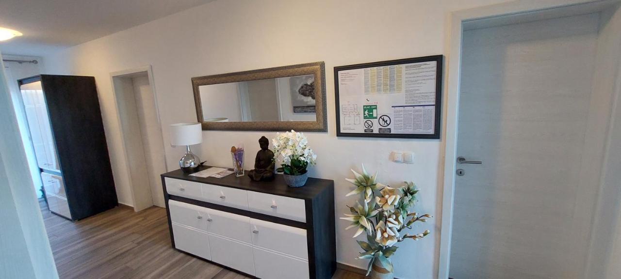 Holiday Apartments Cecilija Супетарска Драга Екстериор снимка
